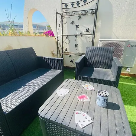 Studio Le Quai Aux Fleurs Apartment *