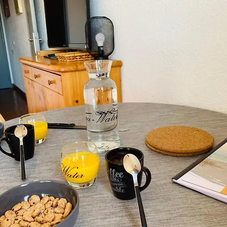 Studio Le Quai Aux Fleurs Apartment *